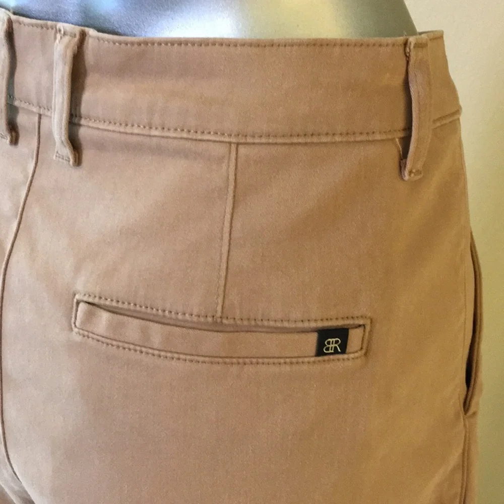 BANANA REPUBLIC | Soft Stretch Chino Shorts - Picture 13 of 16